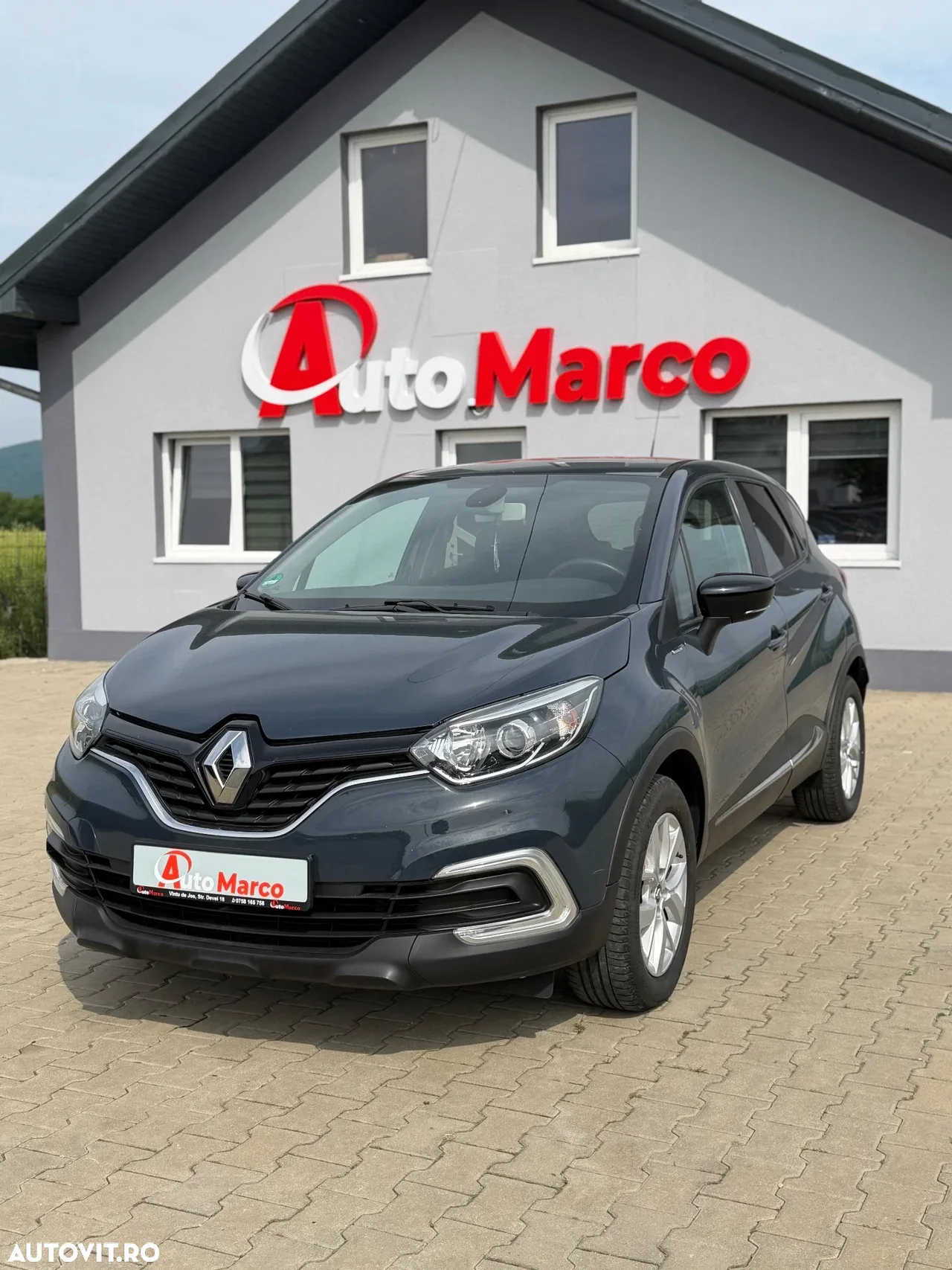 Renault Captur TCe 90 Limited 2018 · 98.076 km